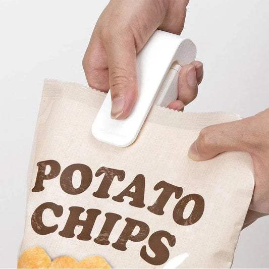 Portable mini sealing machine